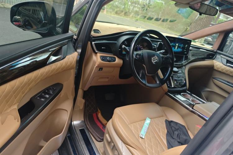 Used Buick GL8 2017 ES 28T Luxury Model China V Standard Driver Seat