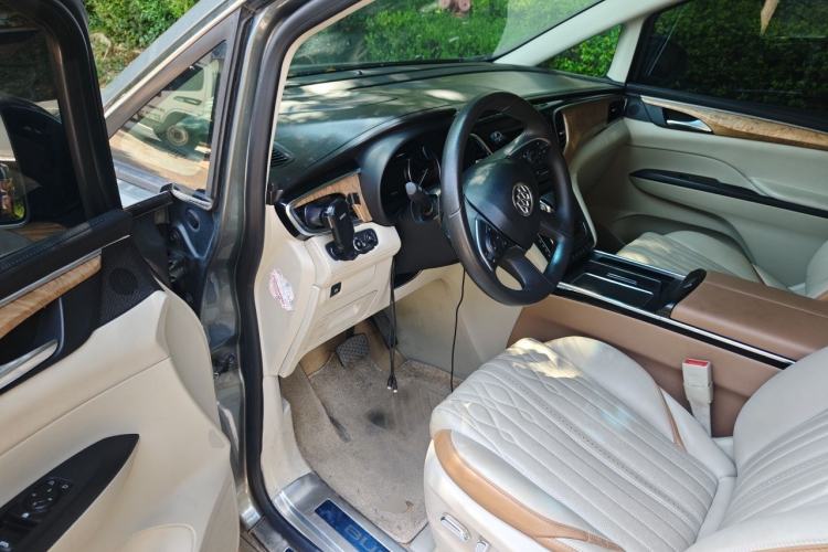 Used Buick GL8 2017 ES 28T Comfort Model China V Standard Driver Seat