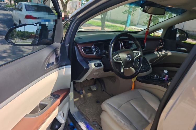 Used Buick GL8 2017 25S Luxury Version China V Standard Driver Seat