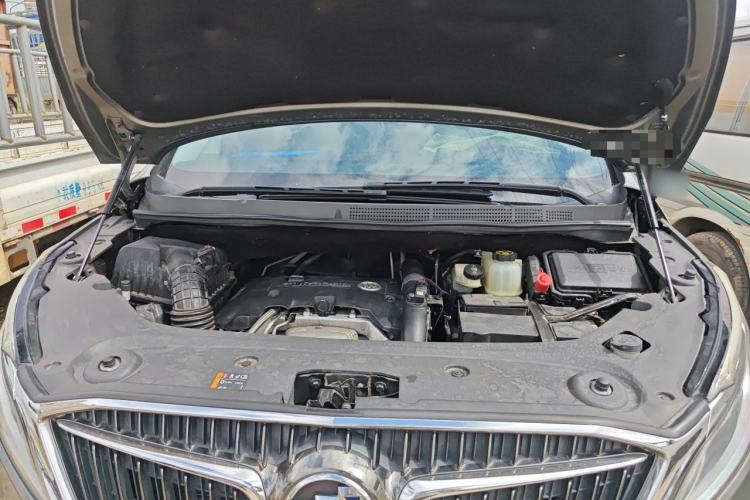 Used Buick GL8 2017 ES 28T Comfort Model China V Standard Engine Bay