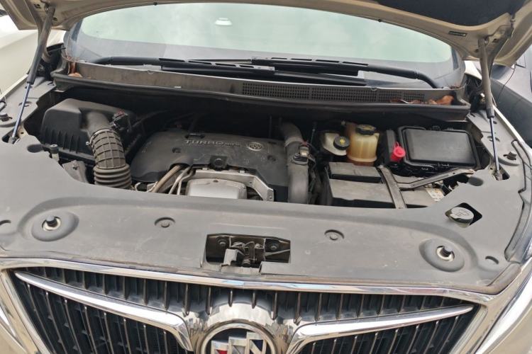 Used Buick GL8 2017 ES 28T Comfort Model China V Standard Engine Bay