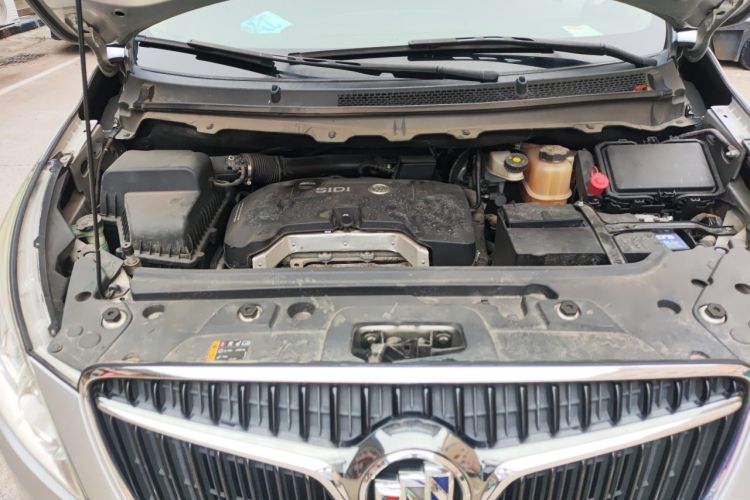 Used Buick GL8 2017 25S Prestige Version China V Standard Engine Bay