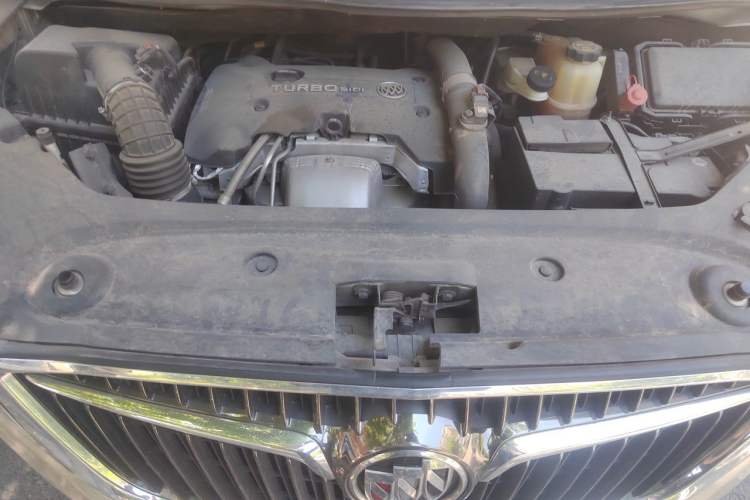 Used Buick GL8 2017 ES 28T Luxury Model China V Standard Engine Bay