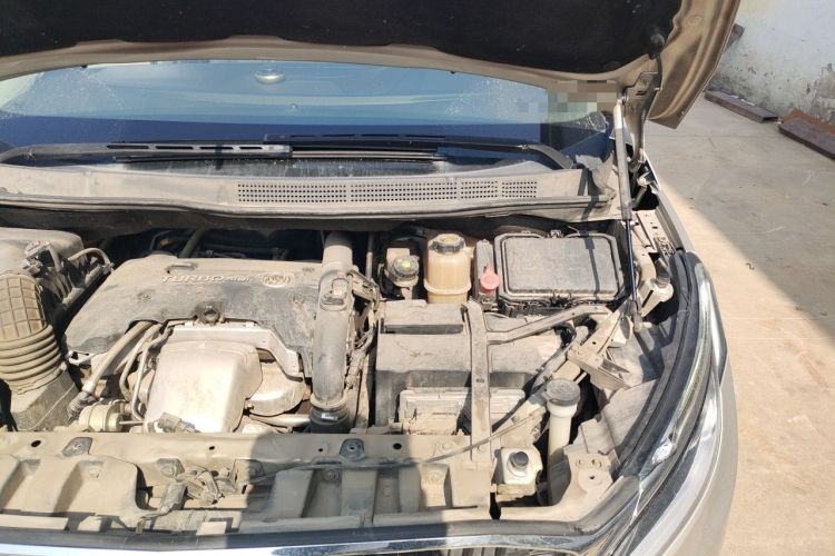Used Buick GL8 2017 ES 28T Comfort Model China V Standard Engine Bay Left