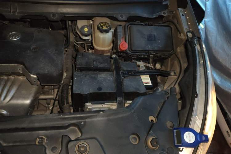 Used Buick GL8 2017 25S Luxury Version China V Standard Engine Bay Left
