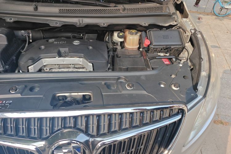 Used Buick GL8 2017 25S Prestige Version China V Standard Engine Bay Left