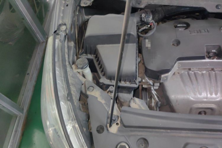 Used Buick GL8 2017 25S Luxury Version China V Standard Engine Bay Right