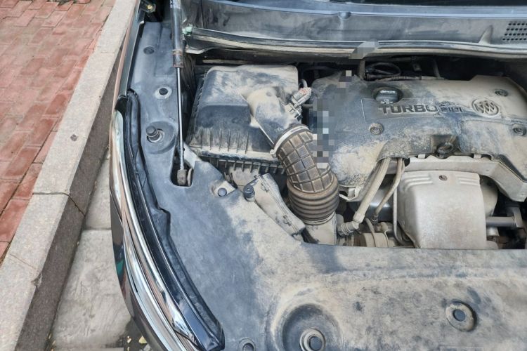 Used Buick GL8 2017 ES 28T Luxury Model China V Standard Engine Bay Right