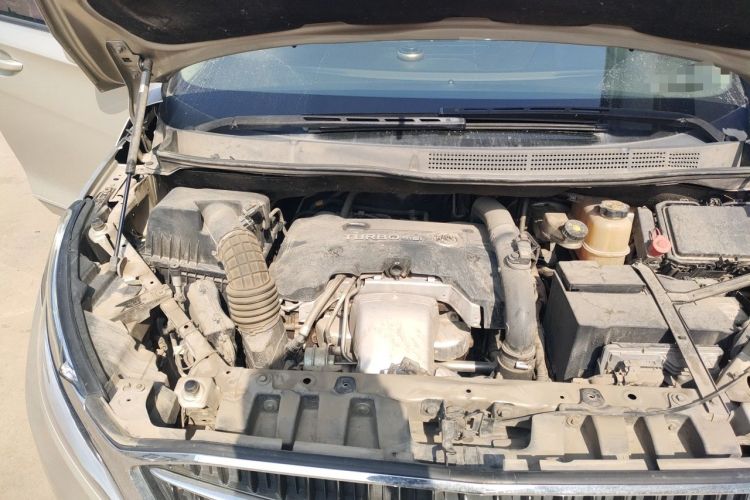 Used Buick GL8 2017 ES 28T Comfort Model China V Standard Engine Bay Right