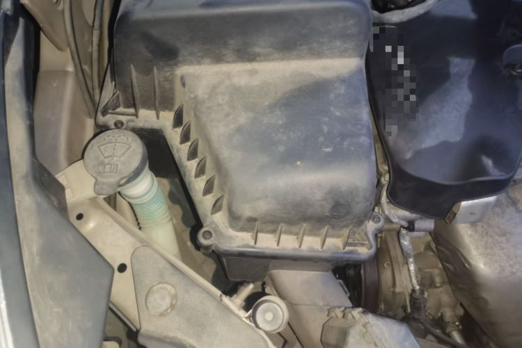 Used Buick GL8 2017 25S Luxury Version China V Standard Engine Bay Right