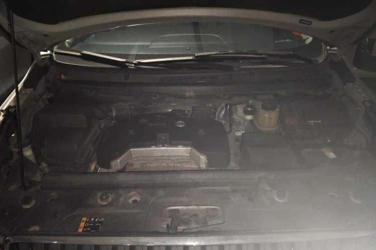 Used Buick GL8 2017 25S Comfort Version China V Standard Engine Bay