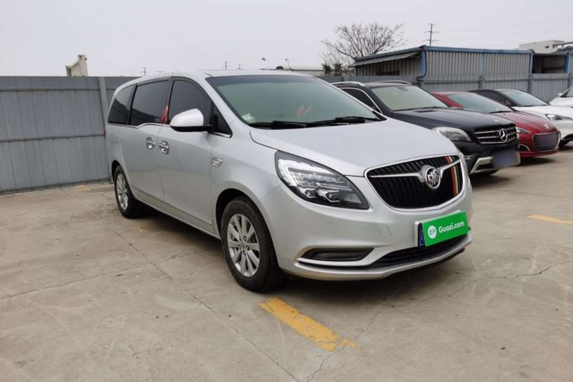 Used Buick GL8 2017 25S Prestige Version China V Standard Exterior 1