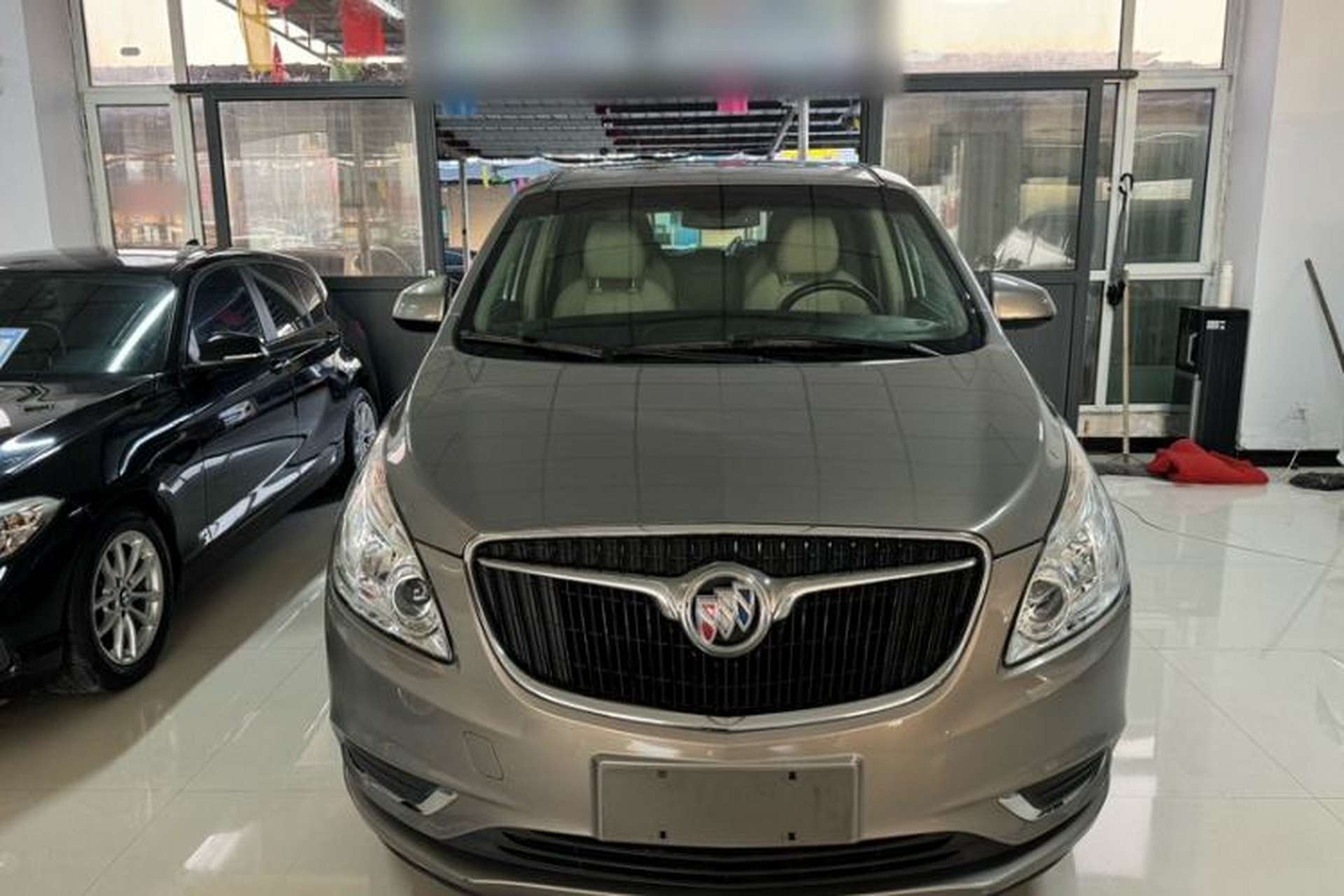 Used Buick GL8 2017 25S Prestige Version China V Standard Exterior 2