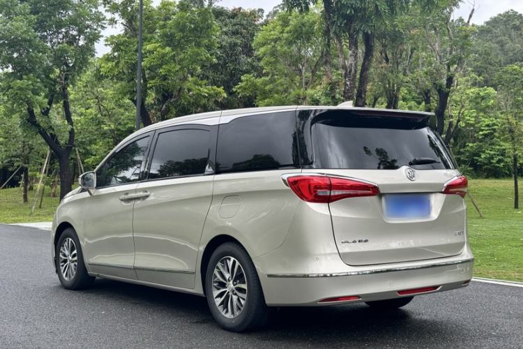 Used Buick GL8 2017 ES 28T Flagship Model China V Standard Exterior 3