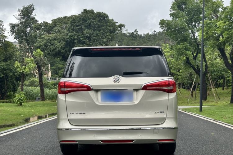 Used Buick GL8 2017 ES 28T Flagship Model China V Standard Exterior 4