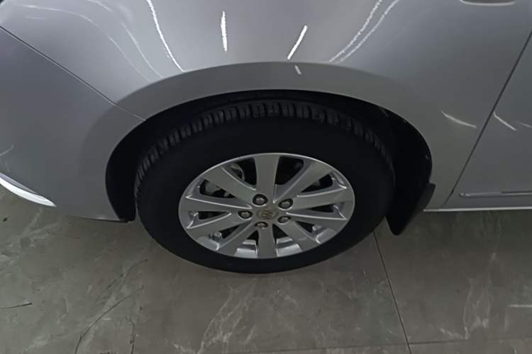 Used Buick GL8 2017 25S Luxury Version China V Standard Exterior 4