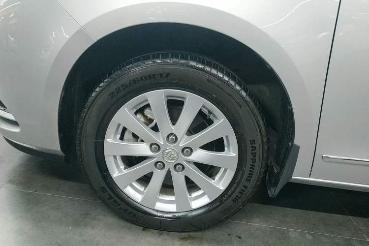 Used Buick GL8 2017 25S Luxury Version China V Standard Exterior 4