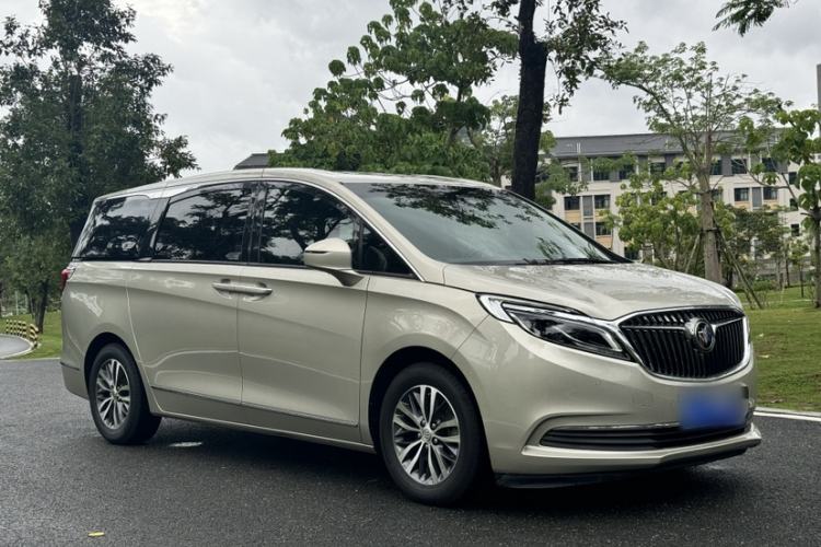Used Buick GL8 2017 ES 28T Flagship Model China V Standard Exterior 5