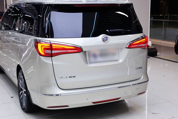 Used Buick GL8 2017 ES 28T Flagship Model China V Standard Exterior 5