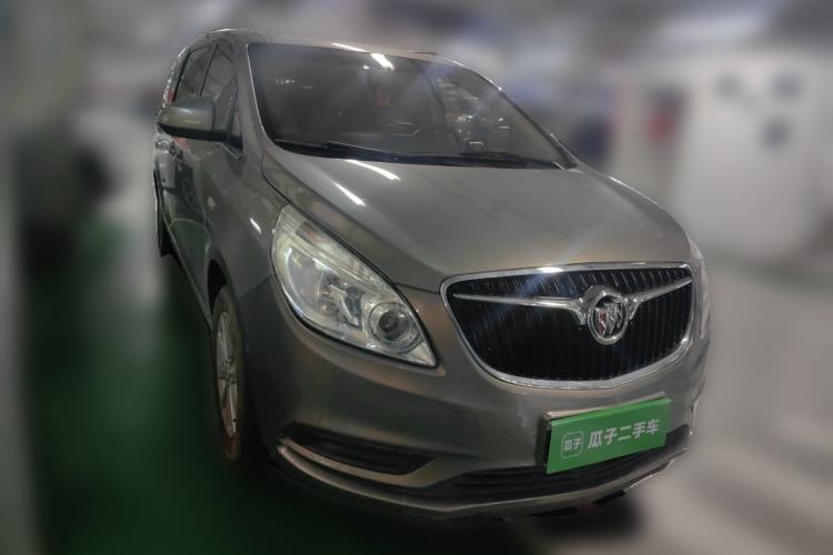 Used Buick GL8 2017 25S Luxury Version China V Standard Front Right 45 Deg