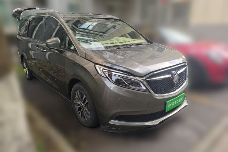 Used Buick GL8 2017 ES 28T Luxury Model China V Standard Front Right 45 Deg
