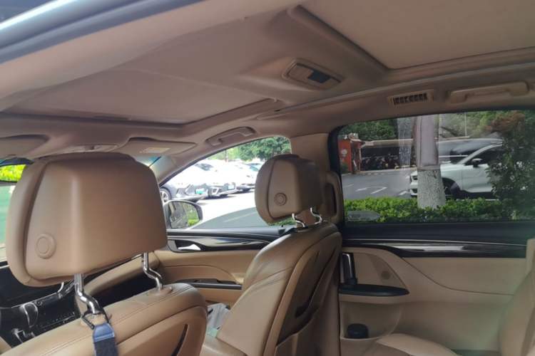 Used Buick GL8 2017 ES 28T Flagship Model China V Standard Headliner