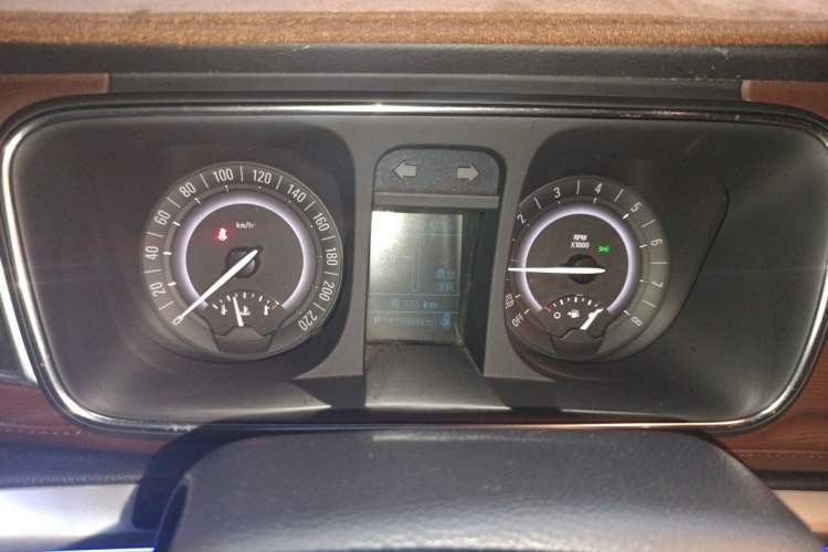 Used Buick GL8 2017 25S Luxury Version China V Standard Instrument Cluster