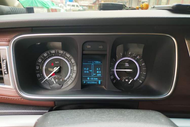 Used Buick GL8 2017 25S Prestige Version China V Standard Instrument Cluster