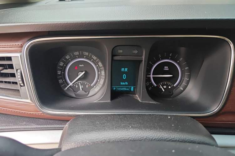 Used Buick GL8 2017 25S Luxury Version China V Standard Instrument Cluster