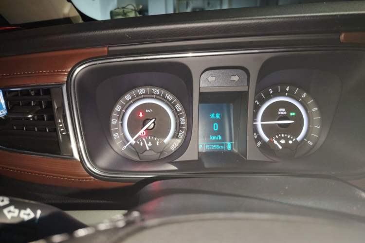 Used Buick GL8 2017 25S Comfort Version China V Standard Instrument Cluster