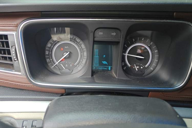 Used Buick GL8 2017 25S Luxury Version China V Standard Instrument Cluster