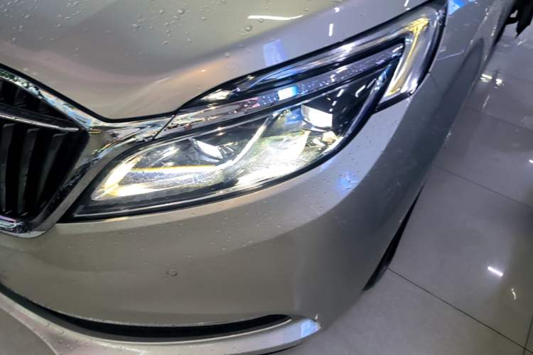 Used Buick GL8 2017 ES 28T Flagship Model China V Standard Left Front Headlight