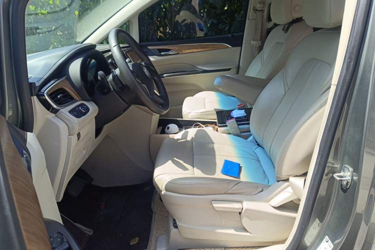 Used Buick GL8 2017 ES 28T Comfort Model China V Standard Left Front Seat