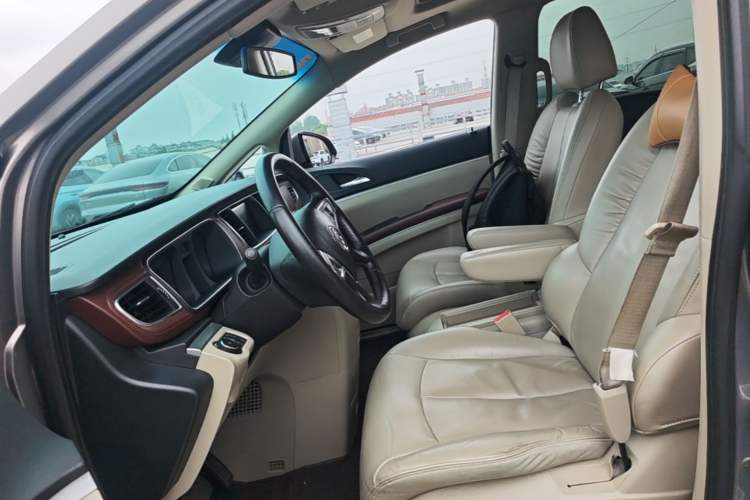 Used Buick GL8 2017 25S Prestige Version China V Standard Left Front Seat