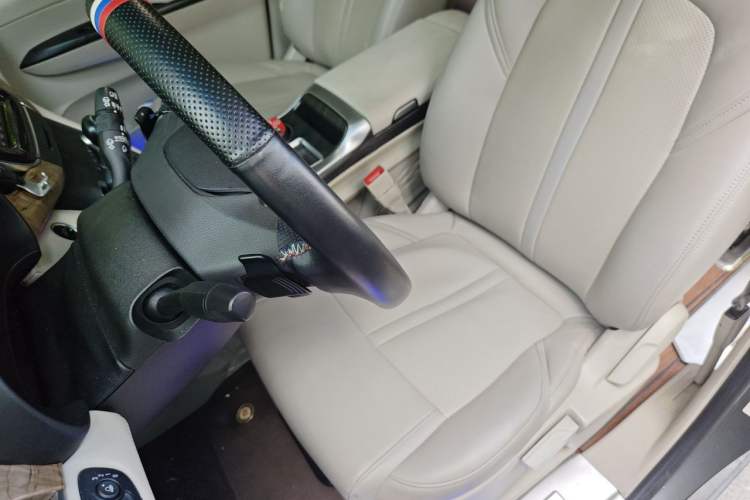 Used Buick GL8 2017 ES 28T Comfort Model China V Standard Left Front Seat