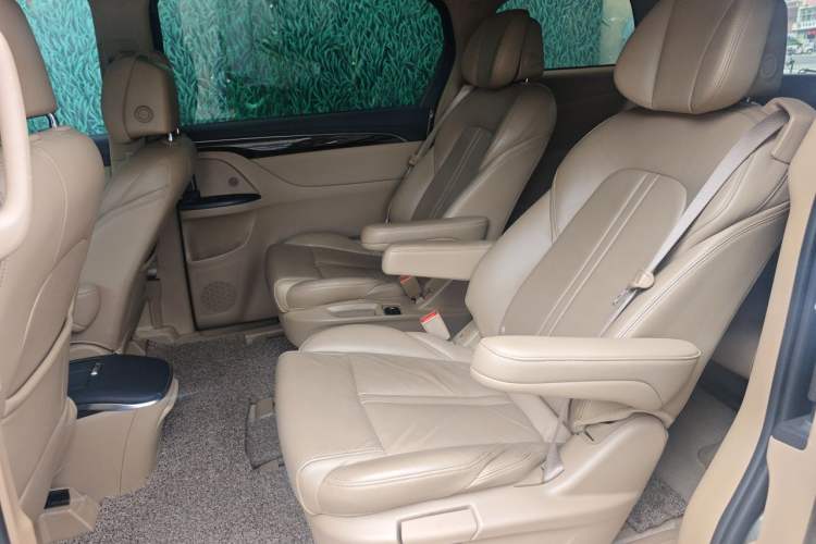 Used Buick GL8 2017 ES 28T Premium Version China V Standard Left Rear Seat