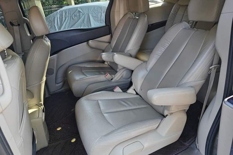 Used Buick GL8 2017 25S Luxury Version China V Standard Left Rear Seat