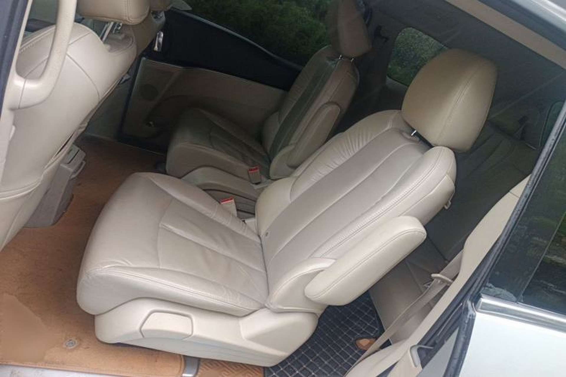 Used Buick GL8 2017 25S Luxury Version China V Standard Left Rear Seat
