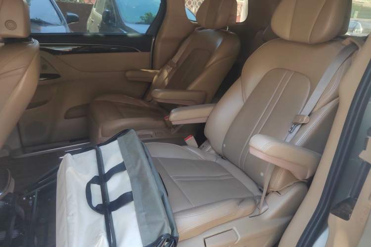 Used Buick GL8 2017 ES 28T Luxury Model China V Standard Left Rear Seat