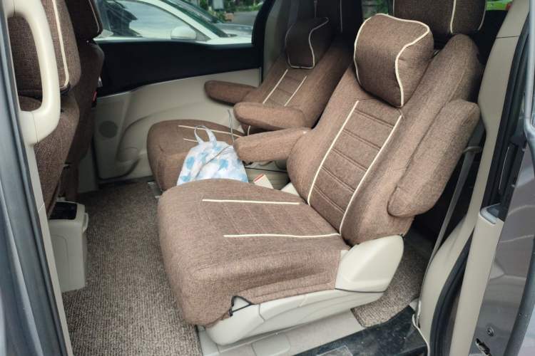 Used Buick GL8 2017 25S Luxury Version China V Standard Left Rear Seat