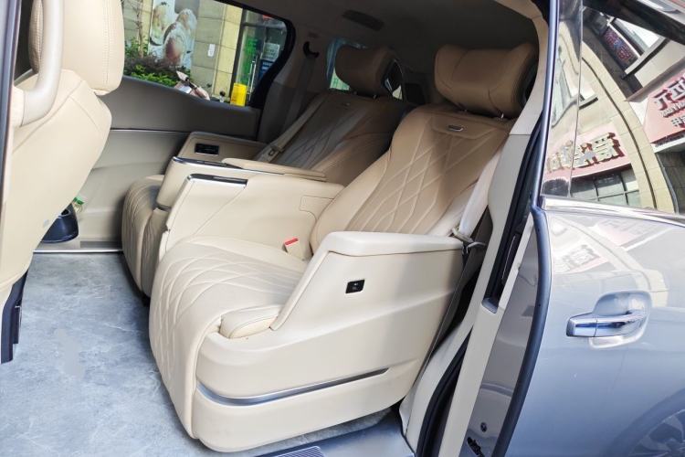 Used Buick GL8 2017 25S Luxury Version China V Standard Left Rear Seat