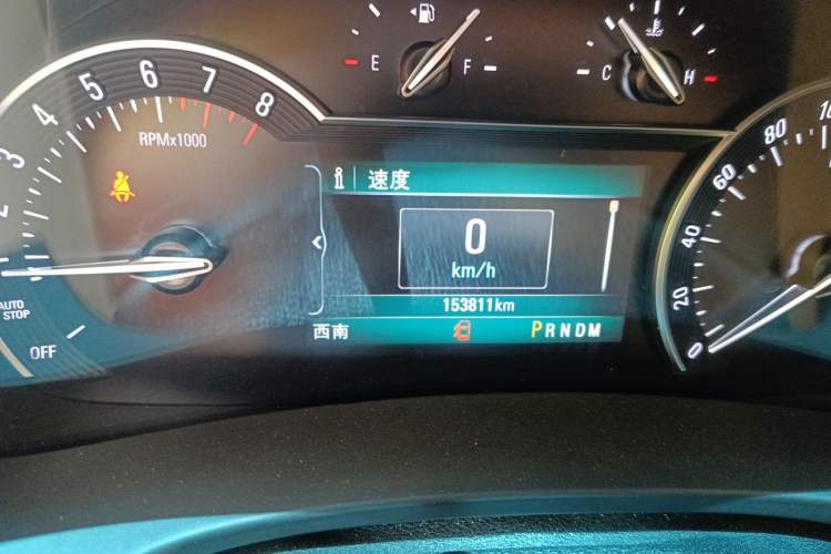 Used Buick GL8 2017 ES 28T Luxury Model China V Standard Odometer Close Up