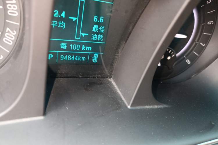 Used Buick GL8 2017 25S Comfort Version China V Standard Odometer Close Up