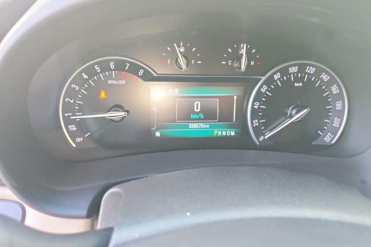Used Buick GL8 2017 ES 28T Flagship Model China V Standard Odometer Close Up