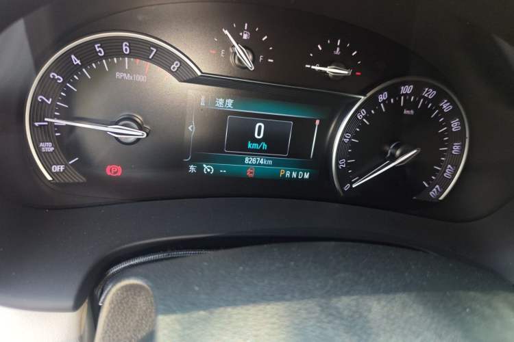 Used Buick GL8 2017 ES 28T Comfort Model China V Standard Odometer Close Up