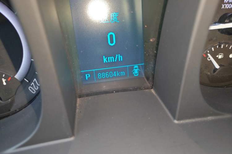 Used Buick GL8 2017 25S Luxury Version China V Standard Odometer Close Up
