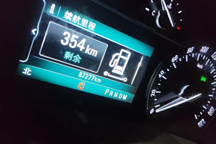 Used Buick GL8 2017 ES 28T Luxury Model China V Standard Odometer Close Up