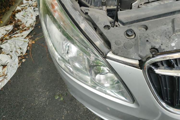 Used Buick GL8 2017 25S Luxury Version China V Standard Right Front Headlight