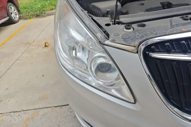 Used Buick GL8 2017 25S Luxury Version China V Standard Right Front Headlight