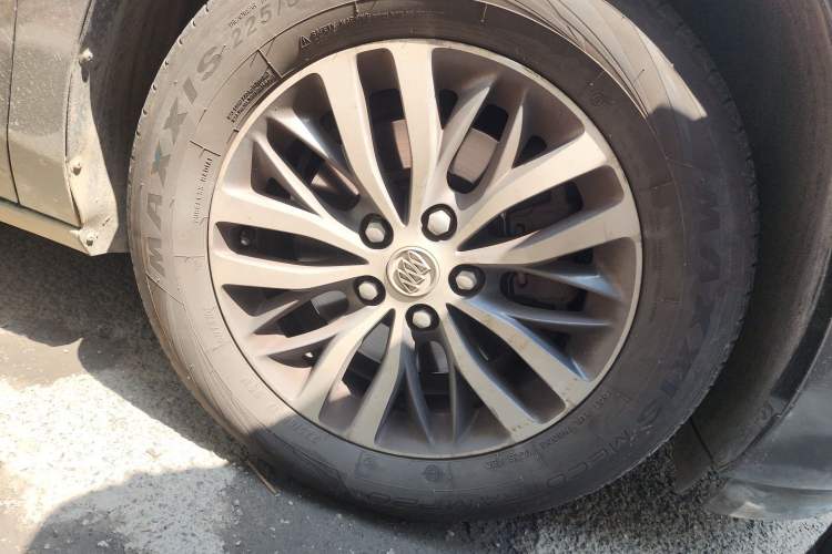 Used Buick GL8 2017 ES 28T Luxury Model China V Standard Right Front Wheel Hub